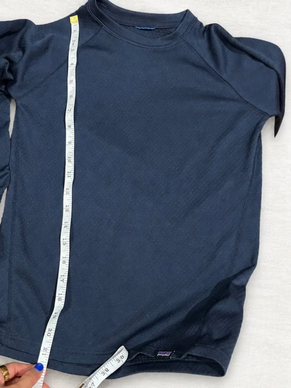 Patagonia Kids Capilene Midweight Crew Navy Thermal Baselayer Top L 12 Thumbhole